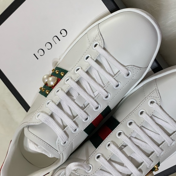 ❣️SOLD❣️Authentic Gucci Studded Sneakers - Picture 7 of 8